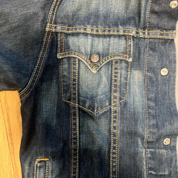 Levi's Classic Blue Denim Collarless Jacket with Tan Stitching - Picture 5 of 13